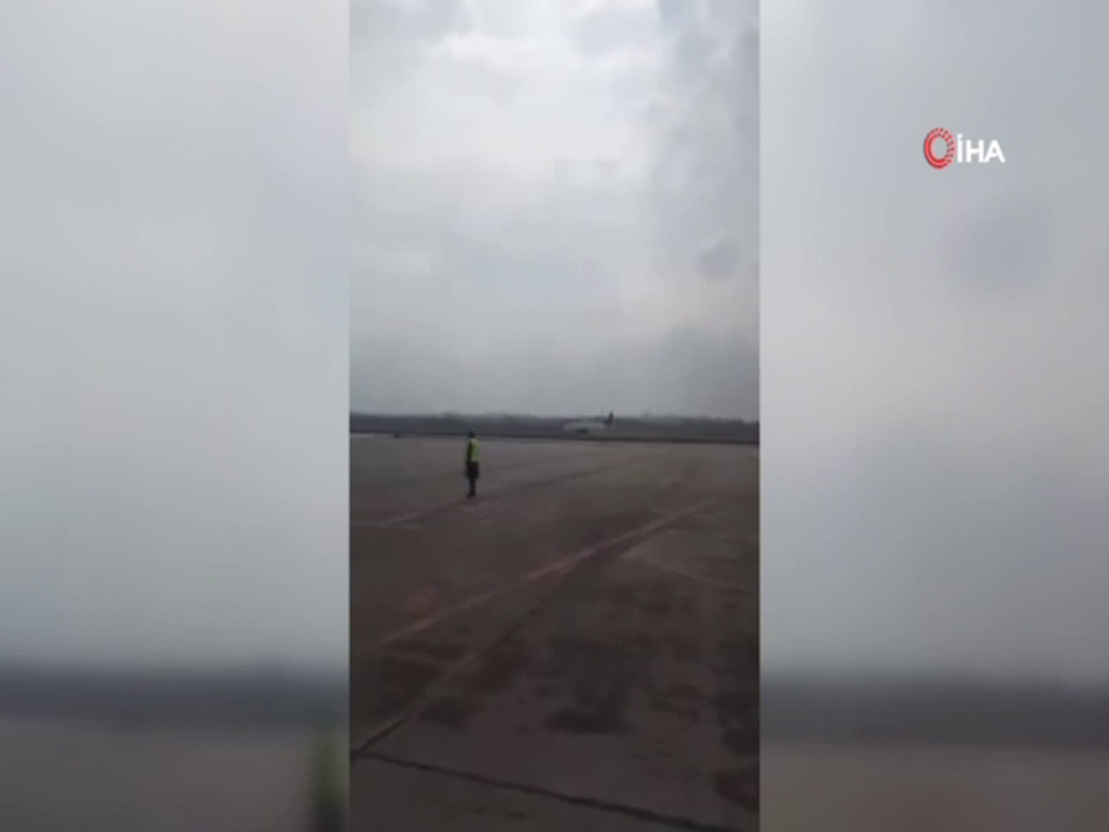 Halep Havalimanı’na 8 yıl sonra ilk uçuş