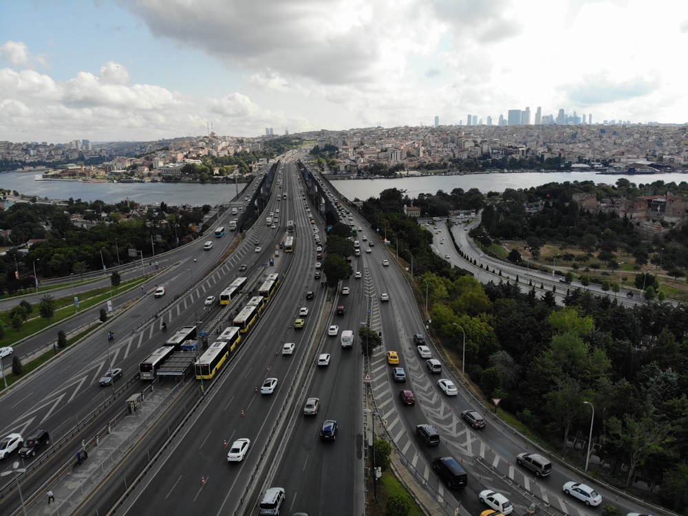 Haliç’te trafik yoğunluğu sürüyor