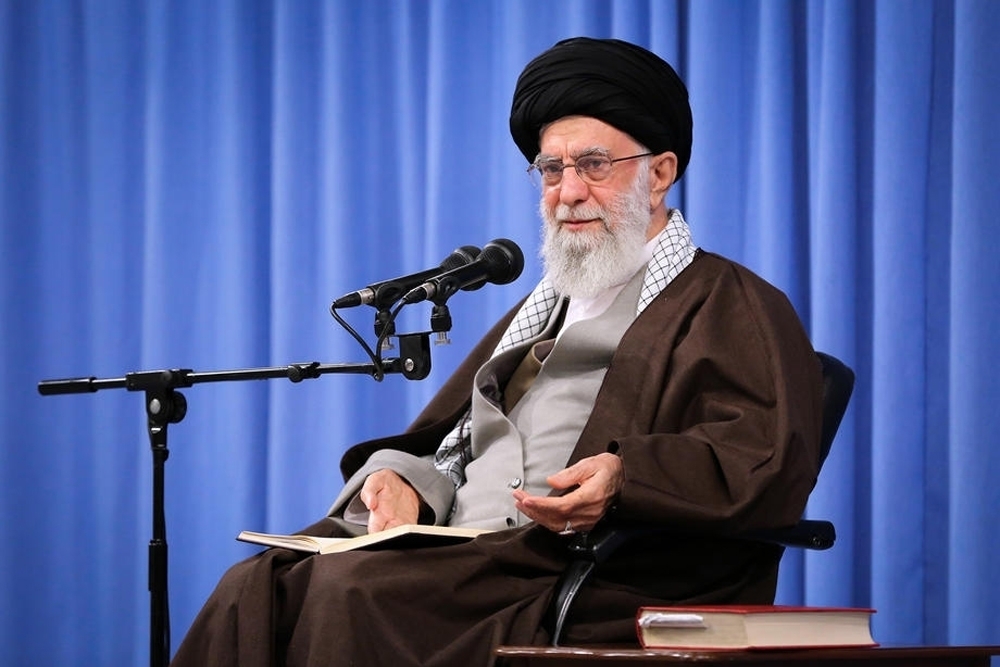 Hamaney, 10 bin mahkum için af kararı çıkarttı