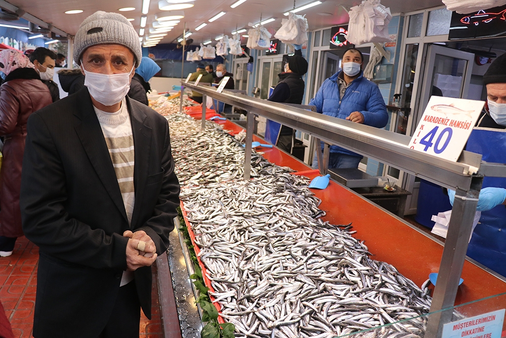 Hamsi avı yasağı fiyatları 40 liraya kadar çıkardı