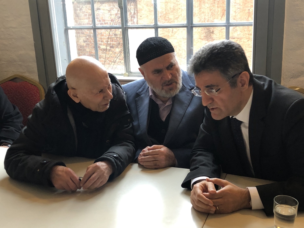 Hanau’daki ırkçı saldırıda oğlunu kaybeden Behçet Gültekin 39 gün sonra oğluna kavuştu
