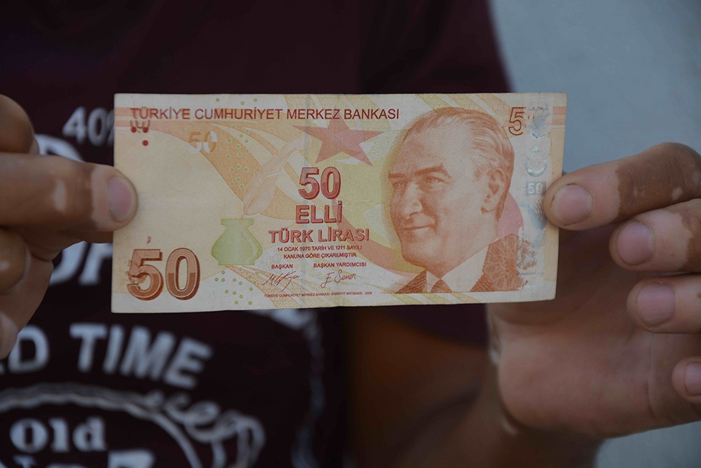 Hatalı basım 50 liraya 20 bin lira istiyor