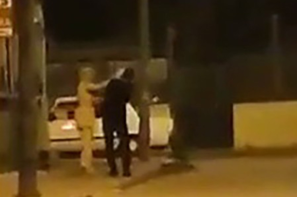 Hatay’da bir kadın sokak ortasında erkeğe şiddet uyguladı