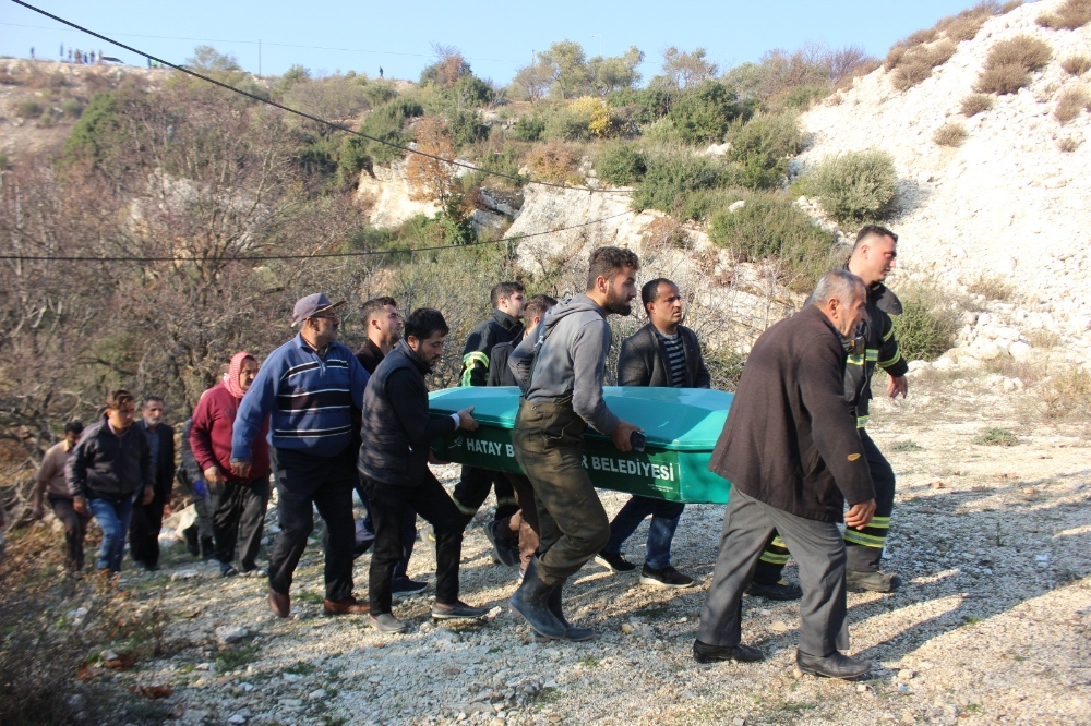 Hatayda Kamyonet Uçuruma Düştü: 2 Ölü, 2 Yaralı