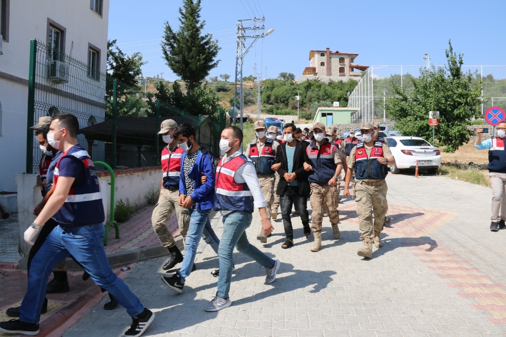 Hatay’da suç örgütü operasyonu: 17 gözaltı