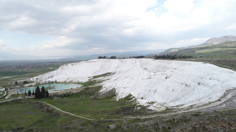 Hava kalitesi iyileşen Denizli’de Pamukkale’nin güzelliği ortaya çıktı
