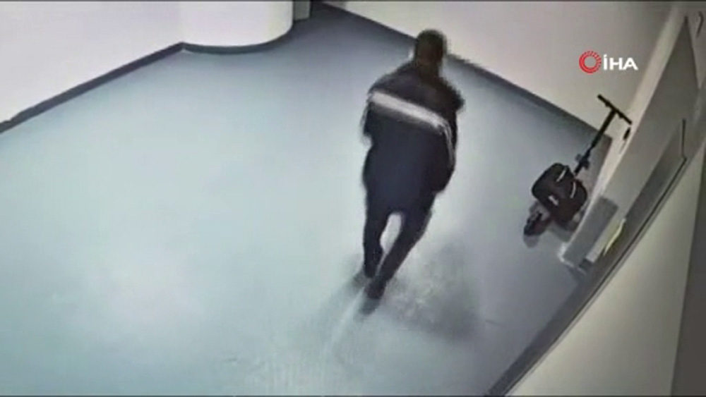 Havalimanı polisinden kaçakçılara operasyon