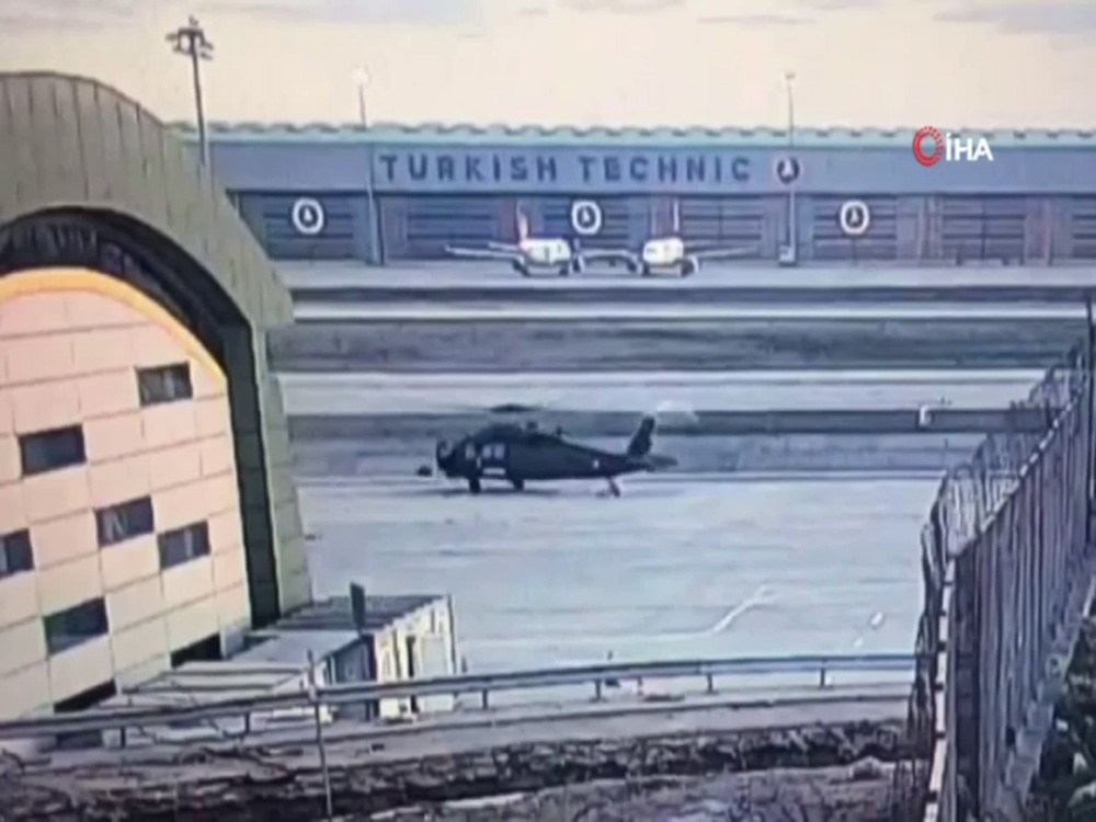 Havalimanındaki helikopter kaza anı kamerada