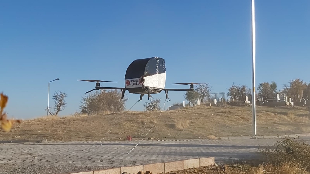 Hayalindeki ’uçan arabayı’ uçurmayı başardı