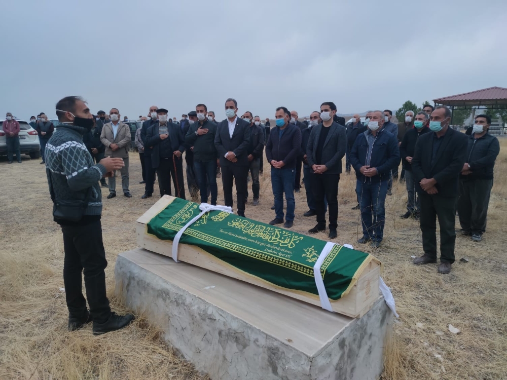 Hayalleri için İzmir’e gelmişti: Deprem kurbanı genç son yolculuğuna uğurlandı