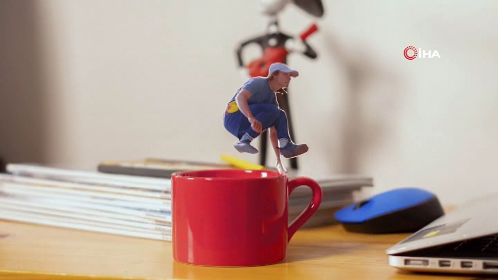 Hazal Nehir’den evde parkur macerası!