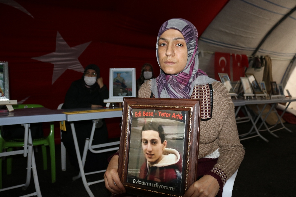 HDP binasından PKK’nın kaçırdığı çocukların bilgilerinin olduğu belgeler çıktı, aileler tepki gösterdi