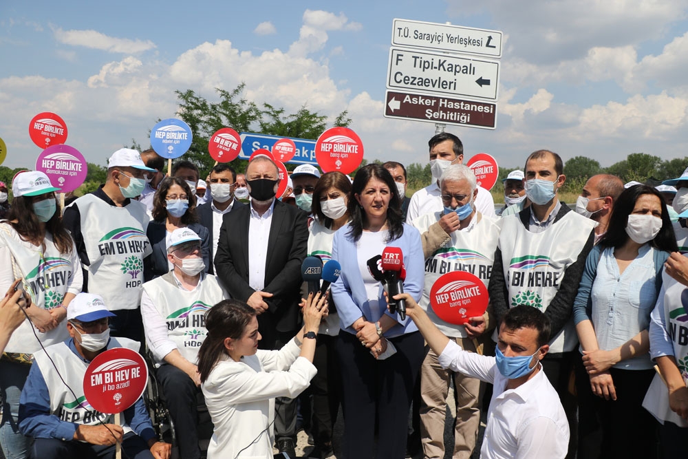 HDP heyetine büyük şok: 4 km’den fazla yaklaştırmadılar