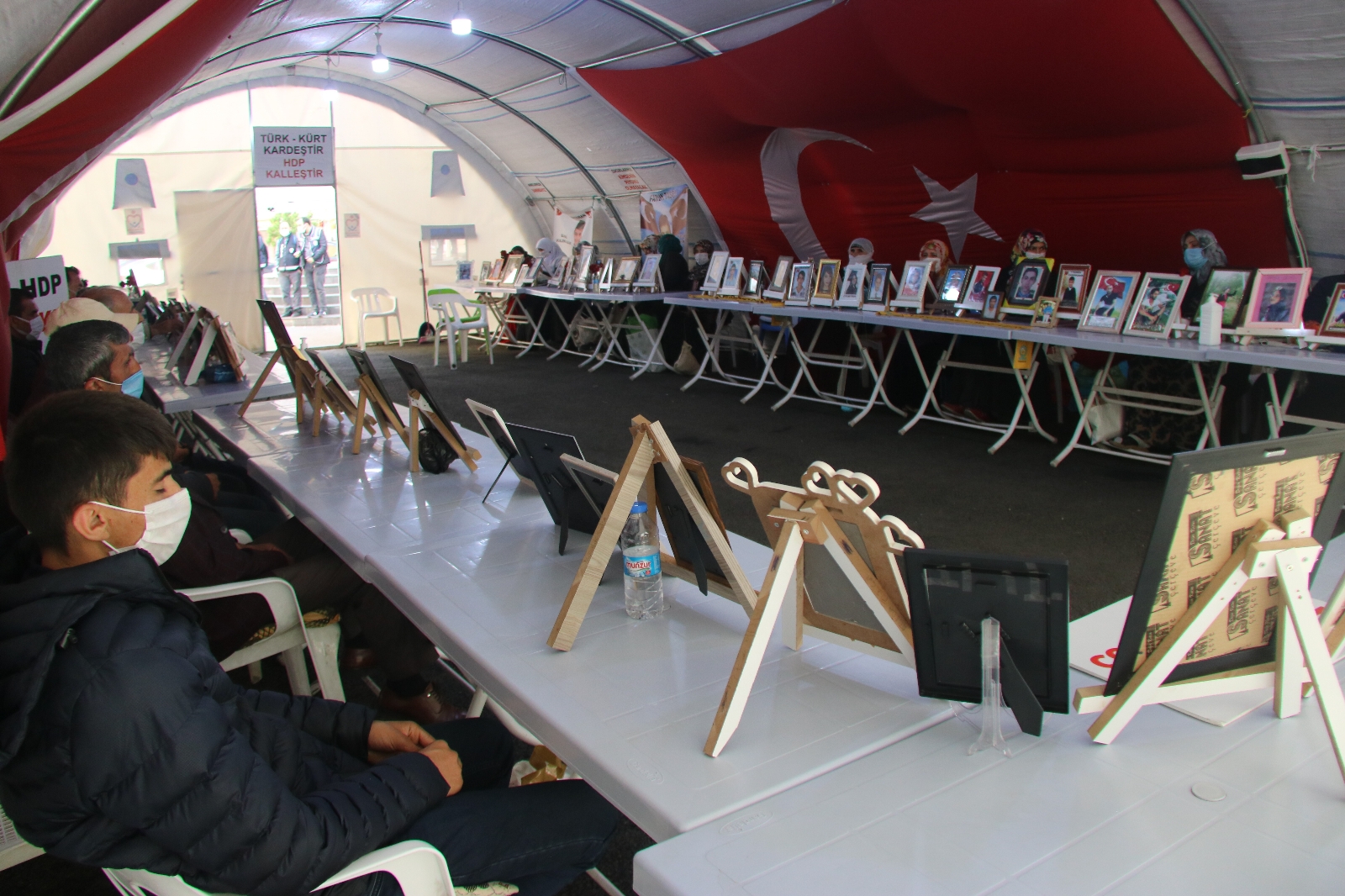 HDP önündeki acılı baba: 