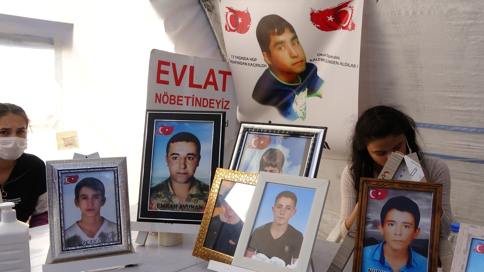 HDP önündeki aileler evlat nöbeti eylemine kararlılıkla devam ediyor