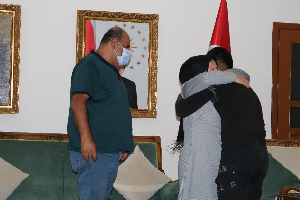 HDP önündeki ailelerin çığlığı PKK’yı bitirme noktasına getirdi