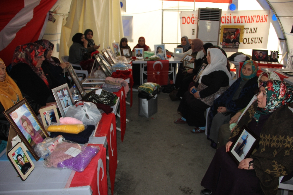 HDP önündeki ailelerin evlat nöbeti 161’inci gününde