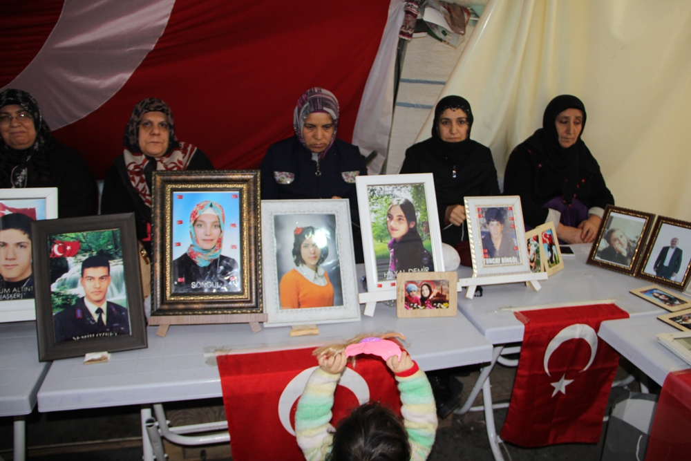 HDP önündeki ailelerin evlat nöbeti 170’inci gününde