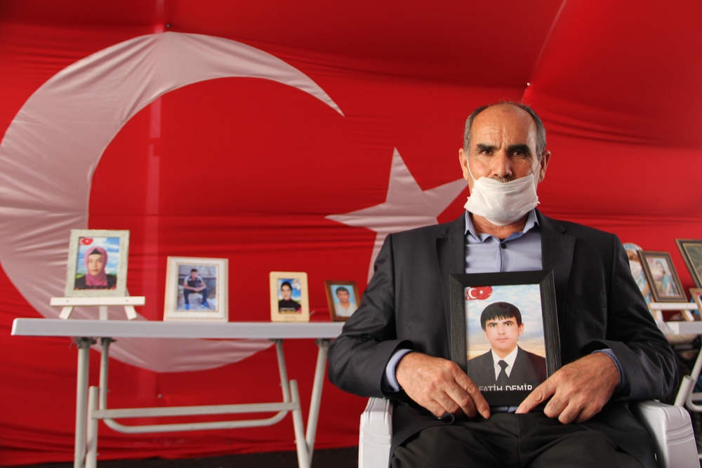 HDP önündeki ailelerin evlat nöbeti 226’ncı gününde