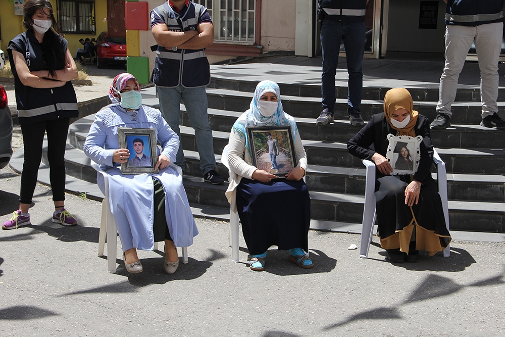 HDP önündeki ailelerin evlat nöbeti 276’ncı gününde