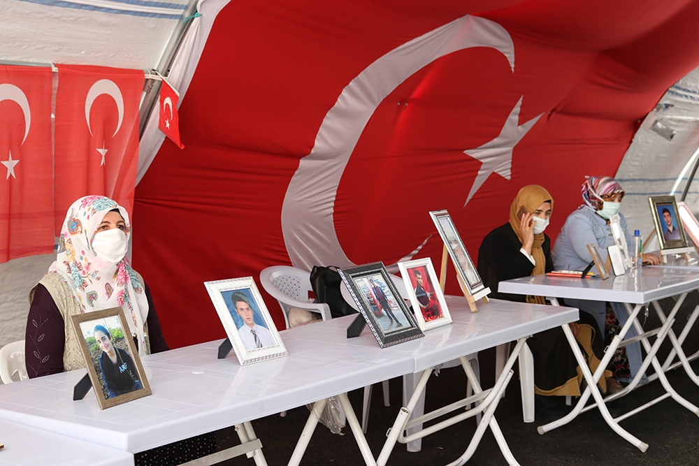 HDP önündeki ailelerin evlat nöbeti 284’üncü gününde