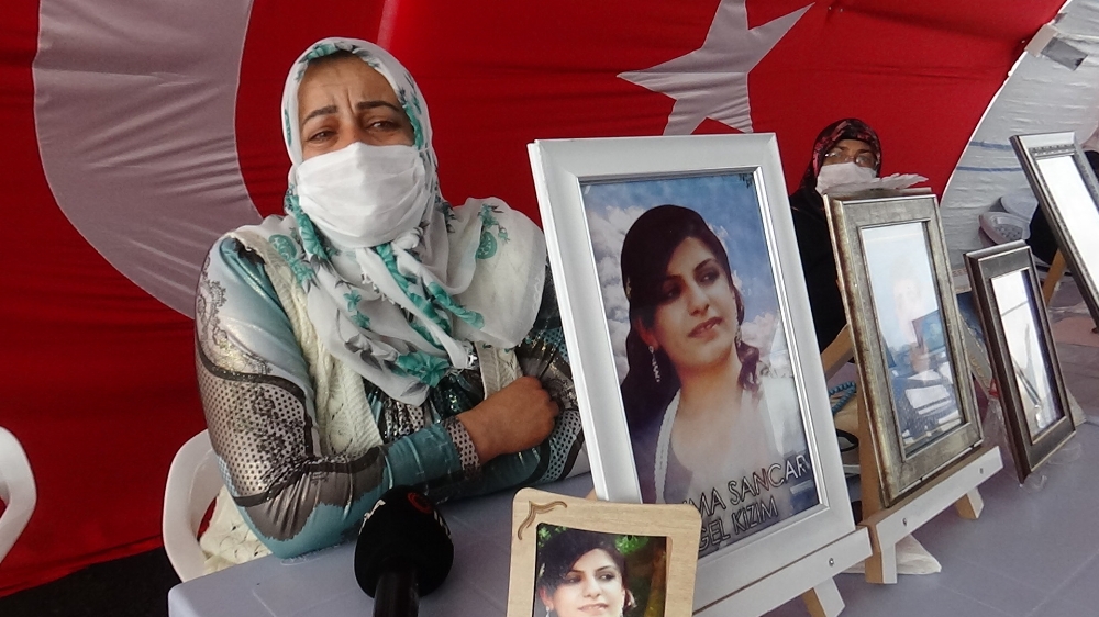 HDP önündeki ailelerin evlat nöbeti 305. gününde