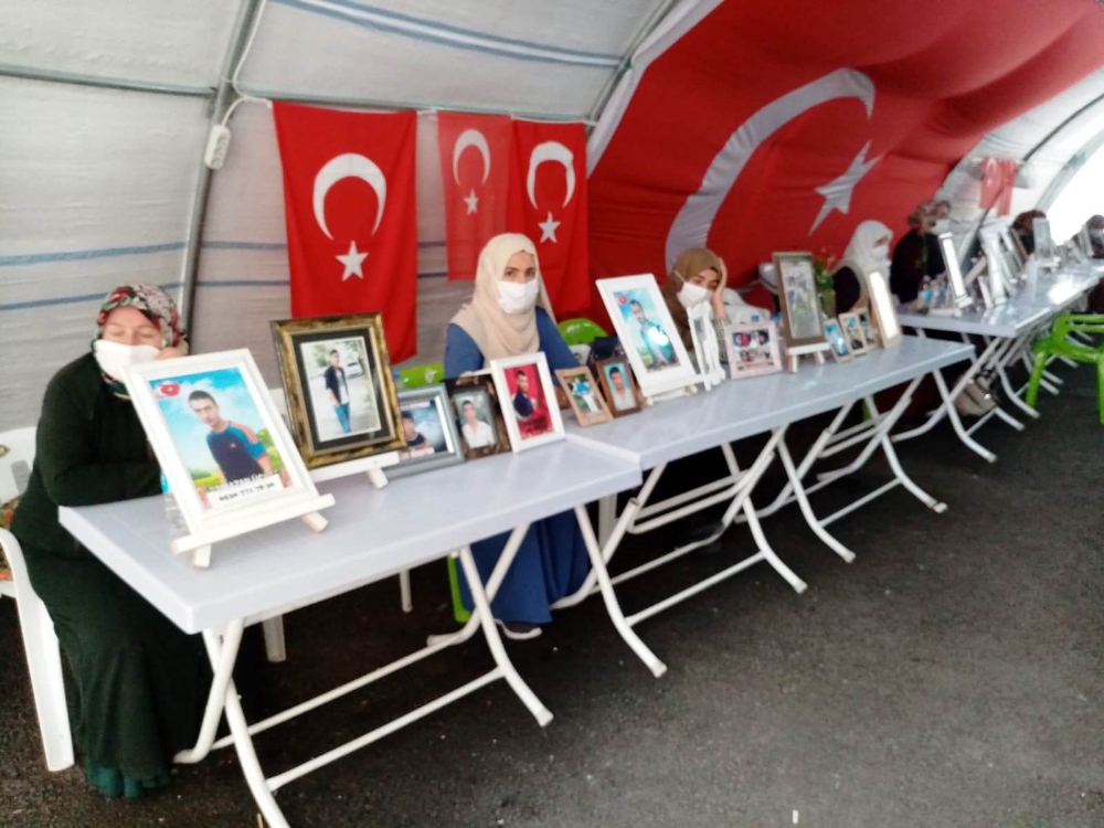 HDP önündeki ailelerin evlat nöbeti 373’üncü gününde
