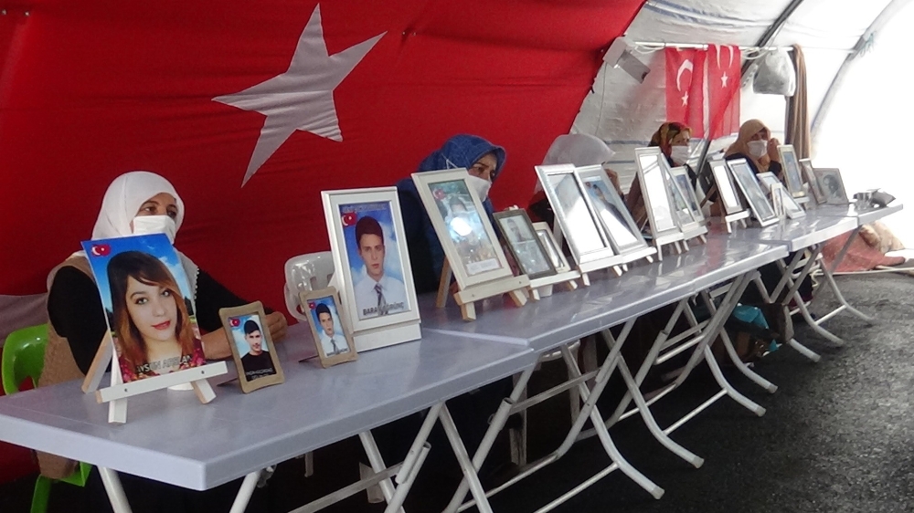 HDP önündeki ailelerin evlat nöbeti 392’inci gününde