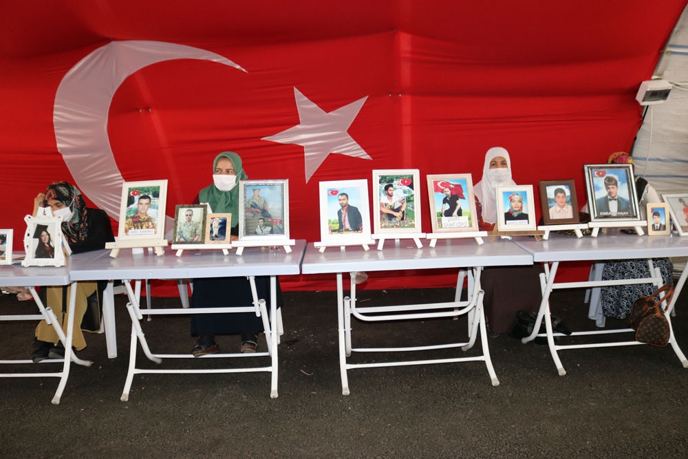HDP önündeki ailelerin evlat nöbeti 393’üncü gününde