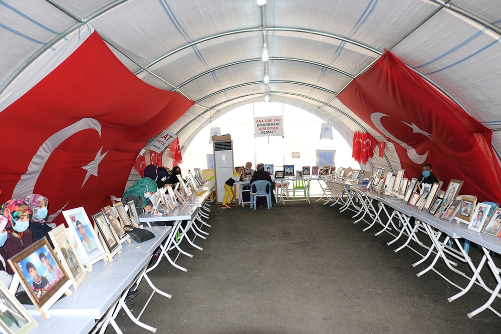 HDP önündeki çadır çocukları dağa kaçırılan ailelerin umudu oldu