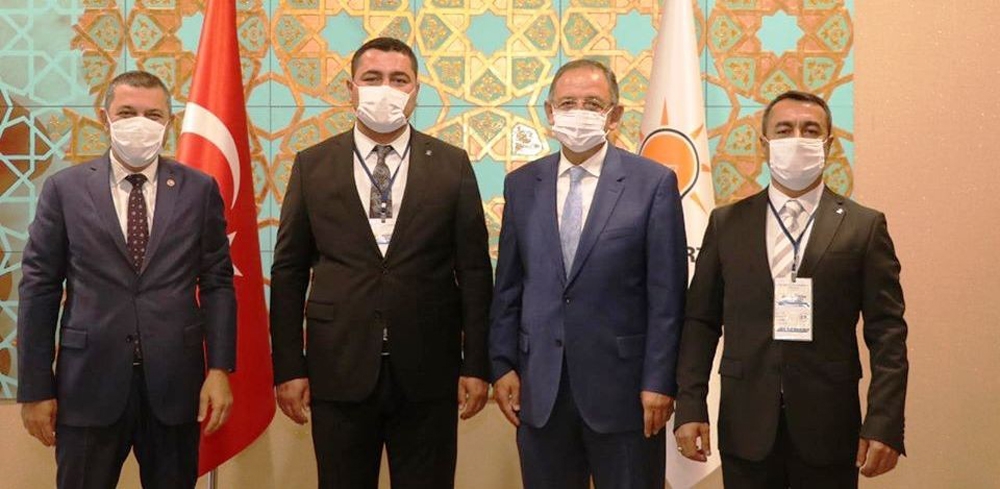 HDP’den istifa eden belediye başkanları AK Parti’ye katıldı