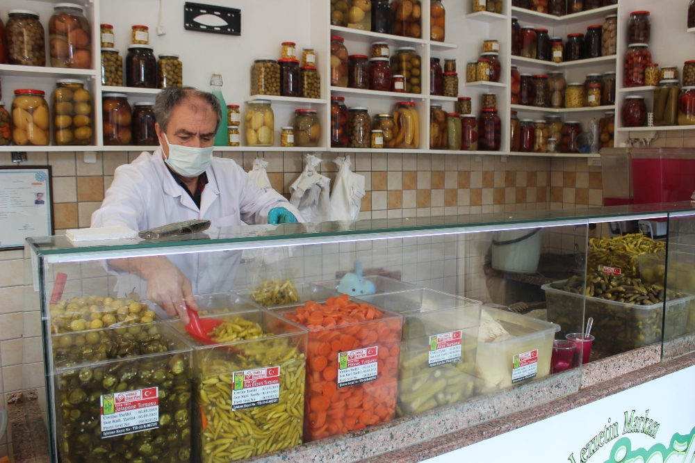 Hem yaklaşan kış hem de pandemi turşuya rağbeti arttırdı