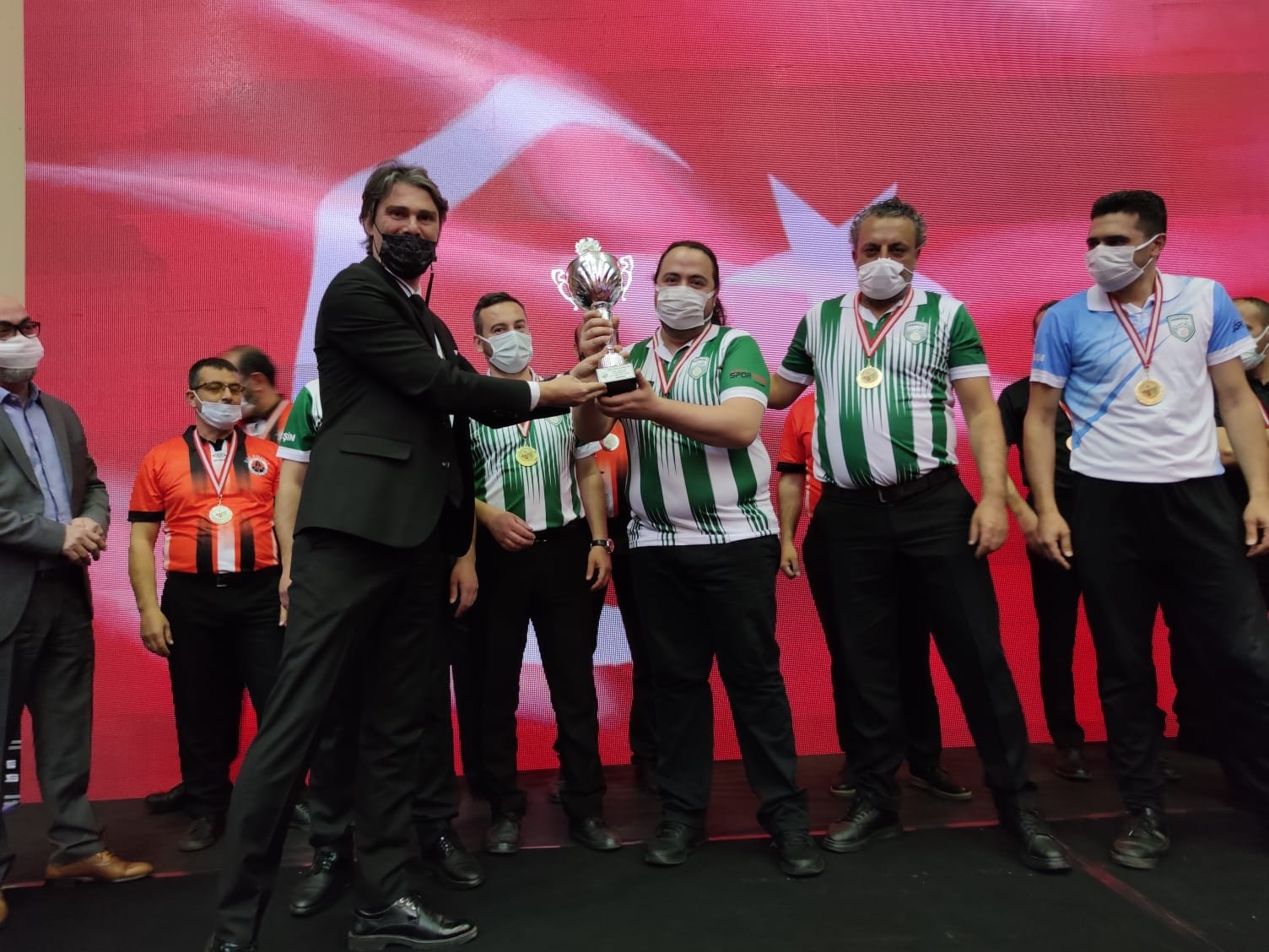 Hemşinspor 3 Bant Bilardo 1. Lig Play Off ’ta Türkiye Şampiyonu oldu