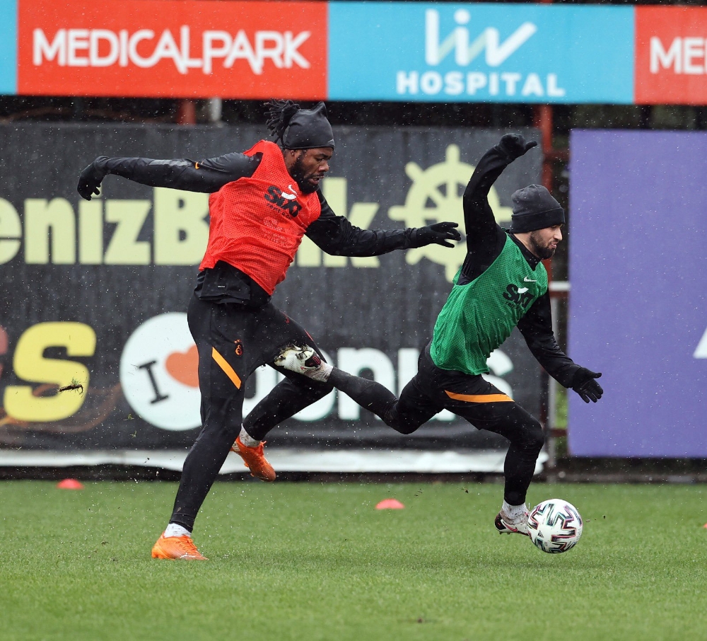 Henry Onyekuru ilk antrenmanına çıktı