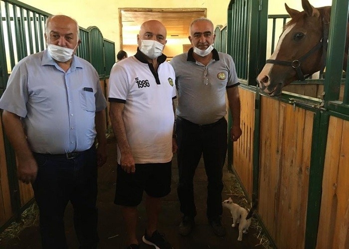 Hikmet Karaman’dan şampiyon ata ziyaret