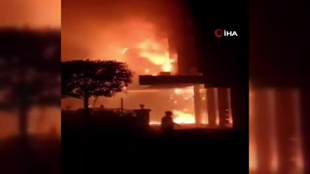 Hindistan’da korona otelinde yangın: 11 ölü