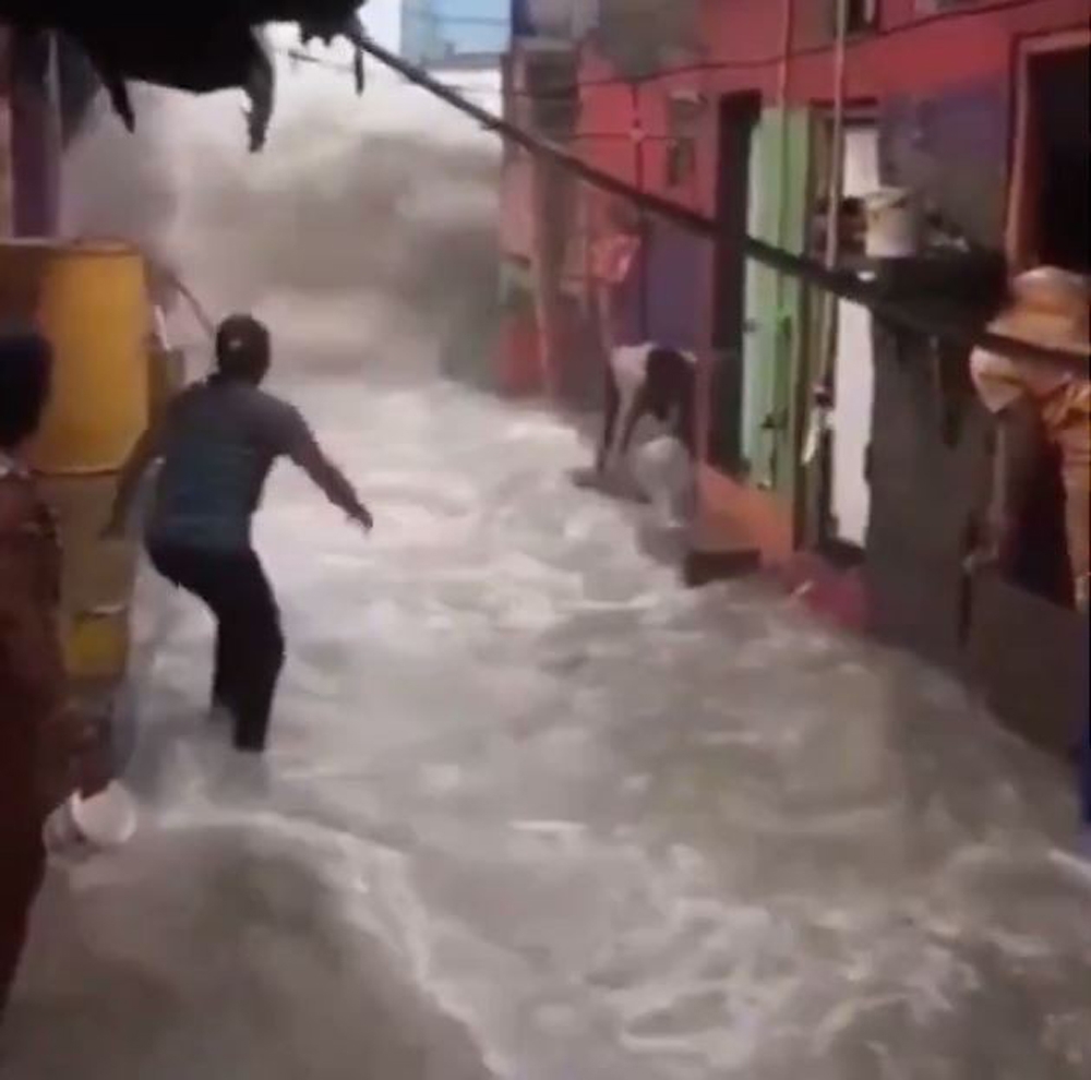 Hindistan’nın Mumbai kentinde sel felaketi
