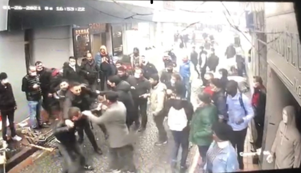 Hırsıza esnaf dayağı