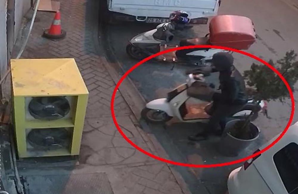 Hırsızlığın böylesi çaldığı motosikletin yerine bisikletini bıraktı