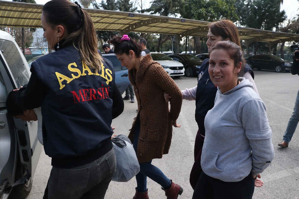 Hırsızlık şüphelisi kadın pes artık dedirtti