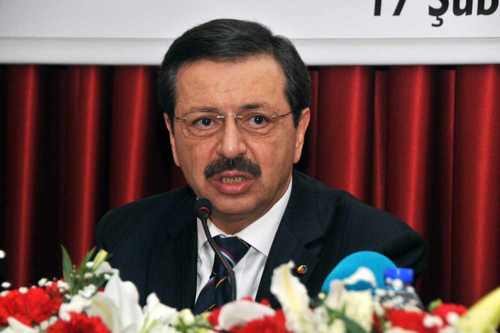 Hisarcıklıoğlu: “Ekonomideki sorunları, diyalog ortamı ve istişare ile çözeceğimize inanıyoruz”