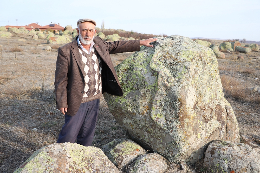 Hititlerin Heykel Atölyesindeki Figürler Dikkat Çekiyor