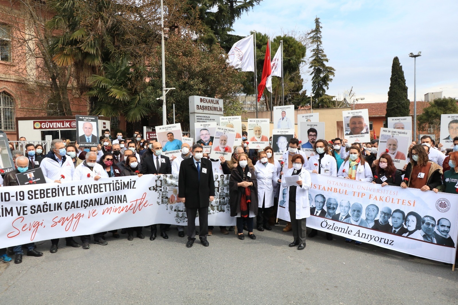 Hocaların hocası” Prof. Dr. Cemil Taşcıoğlu vefatının birinci yılında anıldı