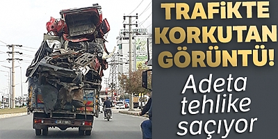 Hurda Araç Taşıyan Kamyon Trafikte Tehlike Saçtı