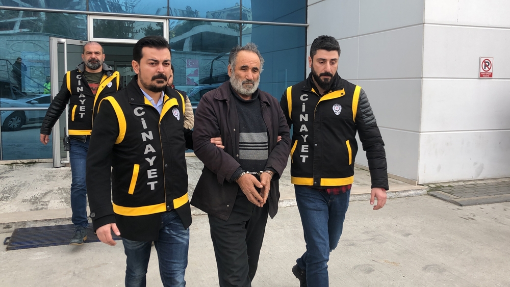 Hurdacı dükkânında cinayet saniye saniye kamerada