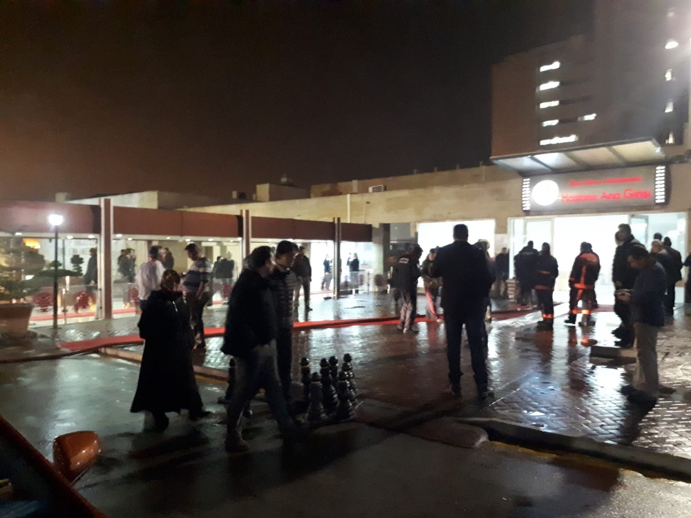 İbni Sina Hastanesinin Arşivinde Yangın Çıktı