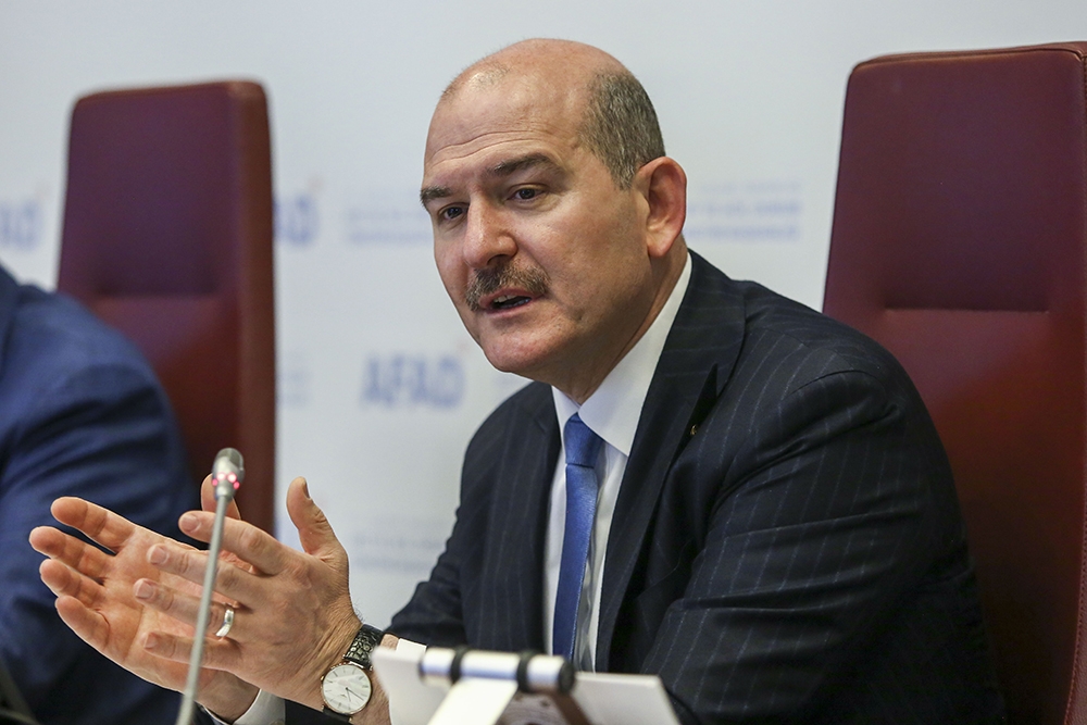 İçişleri Bakanı Soylu: “Bilecik’teki billboardlar yaptığımız suç duyurusu sonucu kaldırılmıştır
