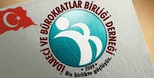 İdareci ve Bürokratlar Birliği Derneğinden emekli amirallerin bildirisine sert tepki