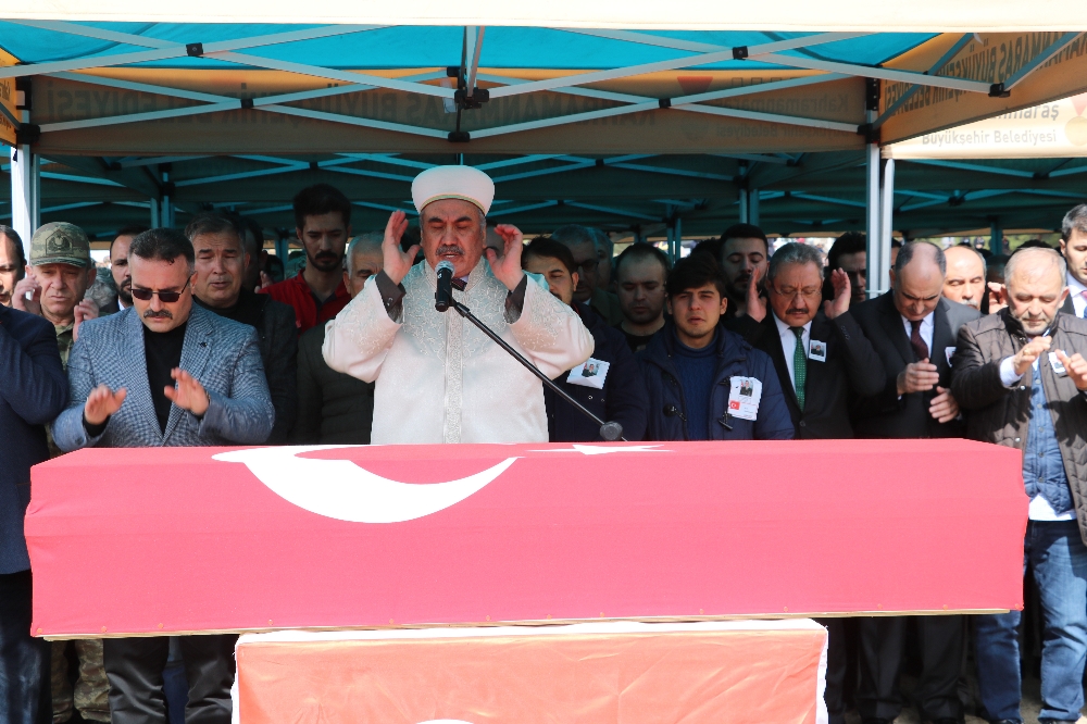 İdlib şehidi dualarla son yolculuğuna uğurlandı