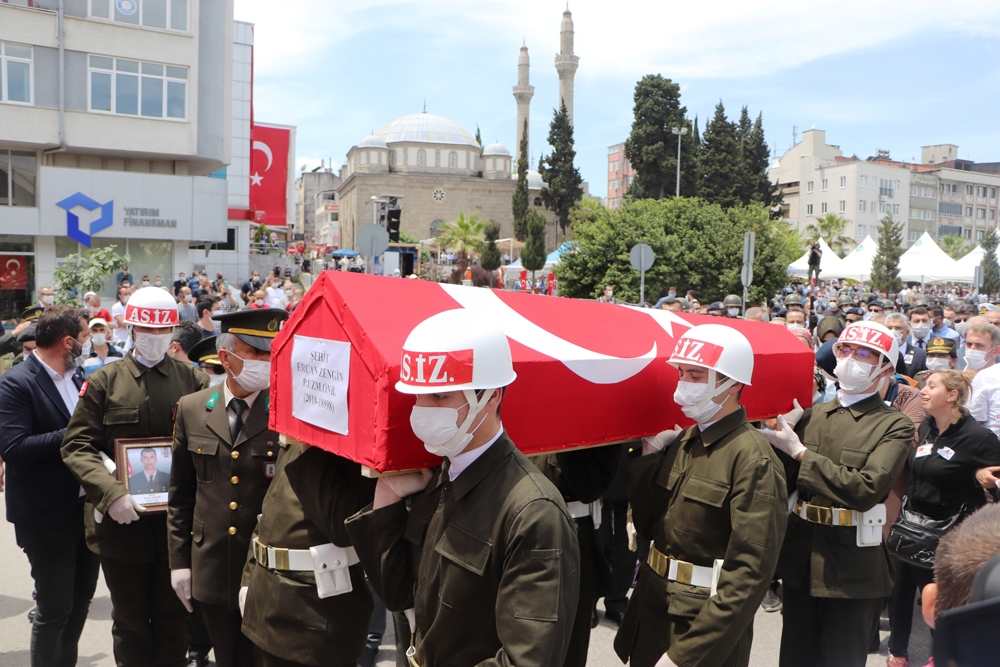 İdlib şehidi son yolculuğuna uğurlandı